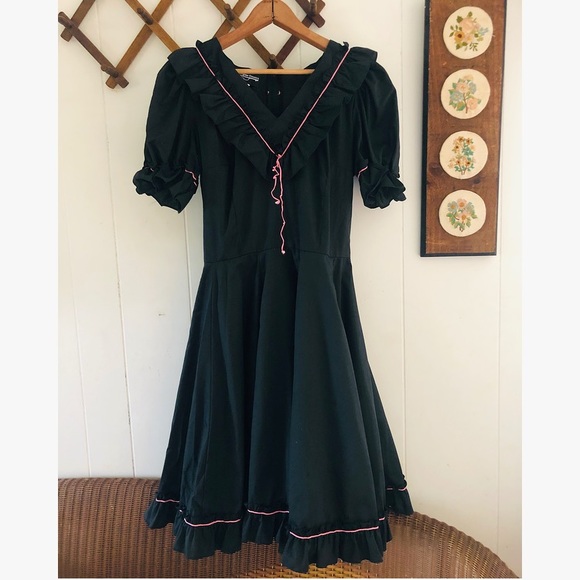 Vintage Dresses & Skirts - Fiddle Time • Vintage Square Dancing Dress